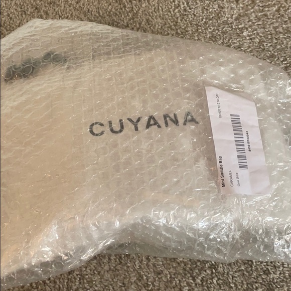NEW 💝 CUYANA Mini Saddle Bag Caramel - Picture 8 of 16